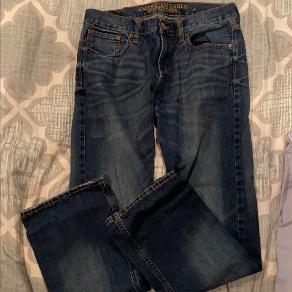 American Eagle men’s jeans